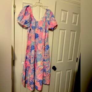 Lilly pulitzer zemini maxi cover up. Bnwt. Large